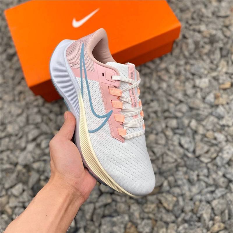 NK Air Zoom Pegasus 38 – Baskets Polyvalentes pour Tous les Jours